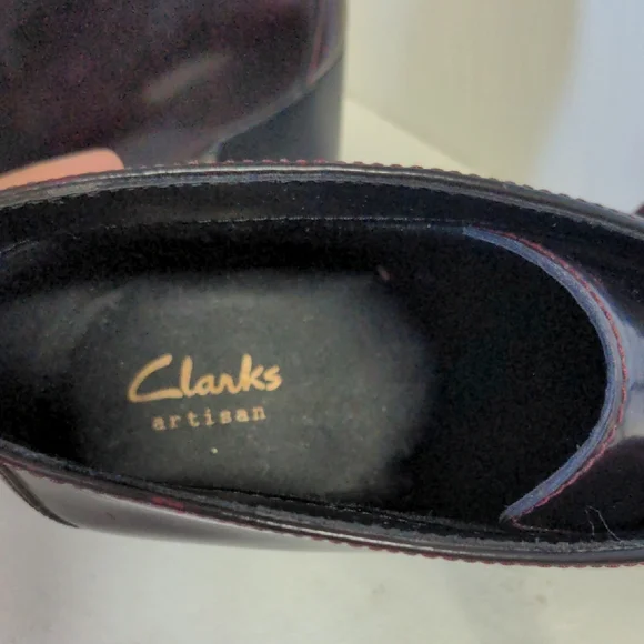 Clarks Deep Burgundy Leather Boots - Picture 5 of 7